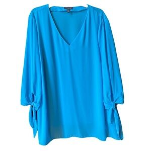The limited V-neck three-quarter Bell tied sleeves top Blue SZ 2X New